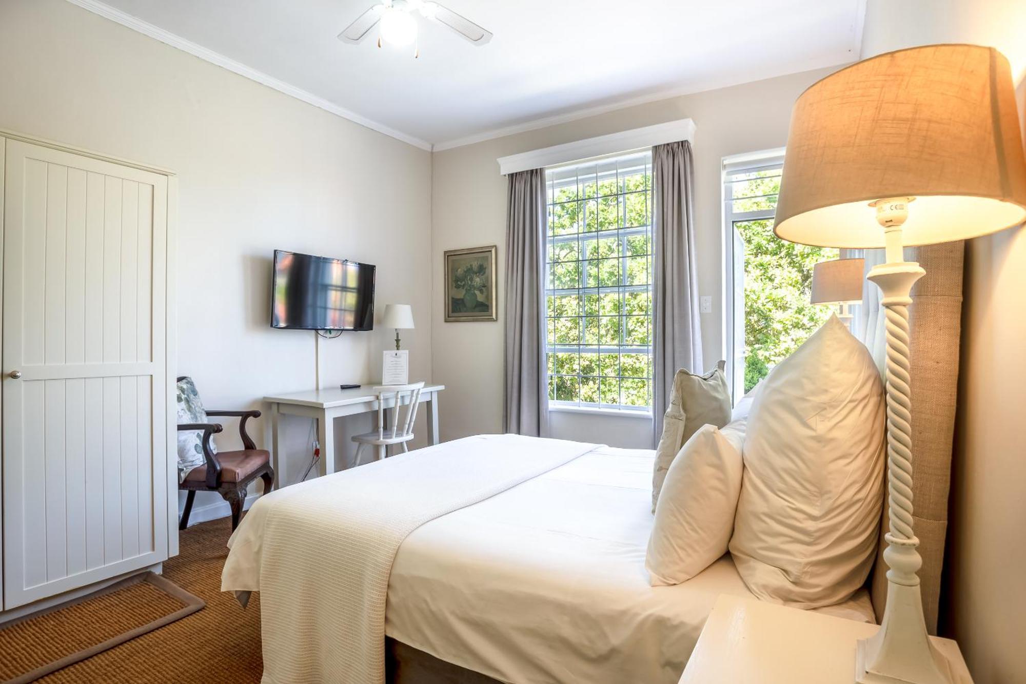 Sandown Lodge Cape Town Exterior photo