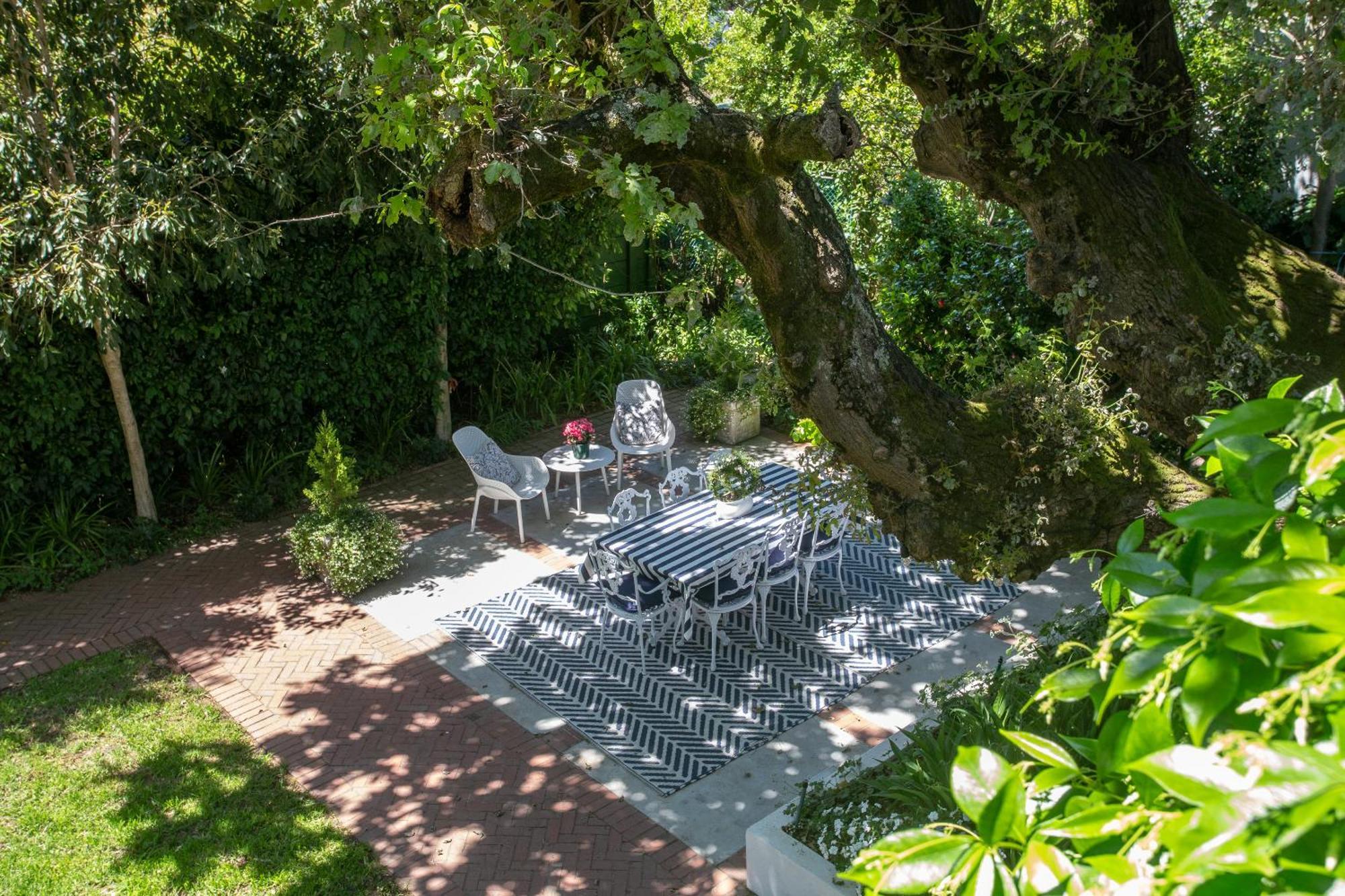 Sandown Lodge Cape Town Exterior photo